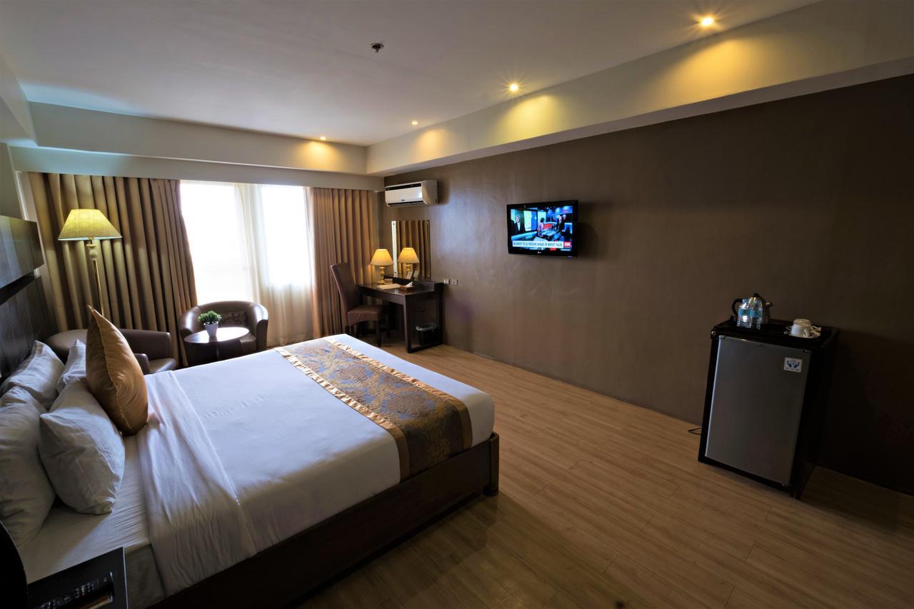 Pinnacle hotel y Suites Davao Exterior foto
