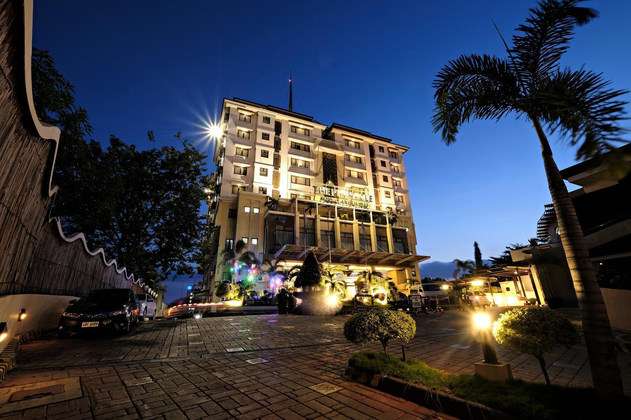Pinnacle hotel y Suites Davao Exterior foto